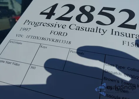 1997 Ford F150 Lariat/Xl/Xlt from USA, damaged, VIN 1FTDX1863VKB13318